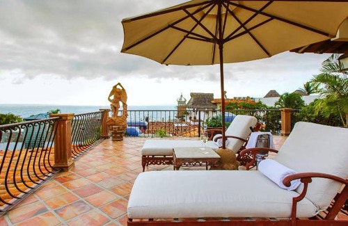 Downtown Puerto Vallarta Hotel | 136 m² Hotel ∙ 127 guests