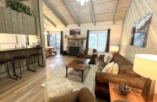 Mammoth Lakes Condo | 136 Standard by RedAwning