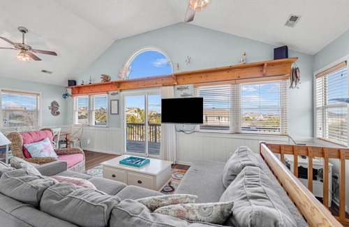 Nags Head House | 137 m² House ∙ 4 bedrooms ∙ 8 guests