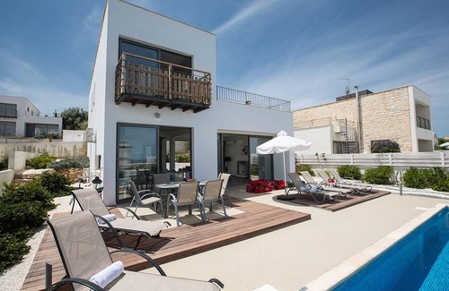 Lakatamia Villa | 137 m² Villa ∙ 3 bedrooms ∙ 6 guests