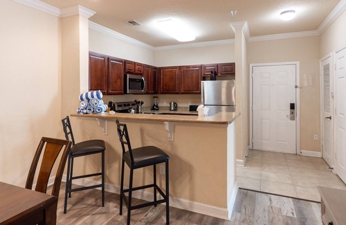 Four Corners Condo | 1371TT 6107: Beautiful 2/2 Tuscana Resort Condo 11 Miles From Disney!