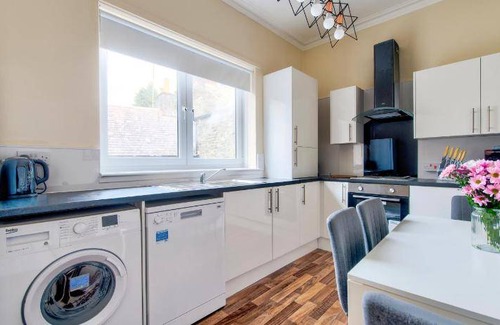 Moffat Apartment | 138 m² Apartment ∙ 3 bedrooms ∙ 6 guests