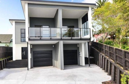 Frankton Apartment | 138 m² Apartment ∙ 3 bedrooms ∙ 7 guests