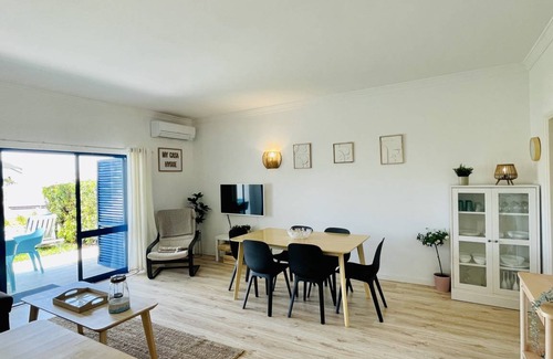 Areias de Sao Joao Cottage | 138 m² Cabin ∙ 2 bedrooms ∙ 6 guests