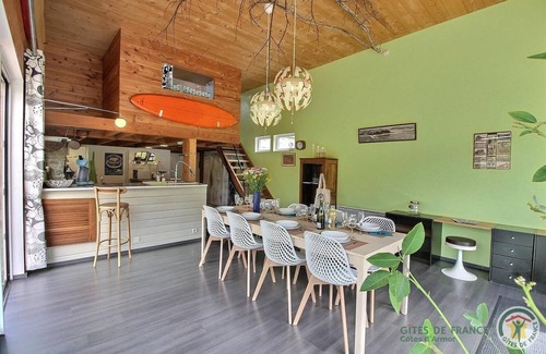 Plouaret House | 138 m² Gîte ∙ 4 bedrooms ∙ 8 guests