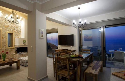 Lefkada Resort | 138 m² Resort ∙ 3 bedrooms ∙ 8 guests