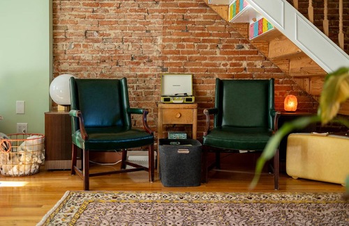 Fells Point Apartment | 139 m² Apartment ∙ 1 bedroom ∙ 4 guests