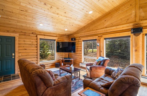 Lazy Acres Cabin | 139 m² Cabin ∙ 3 bedrooms ∙ 6 guests