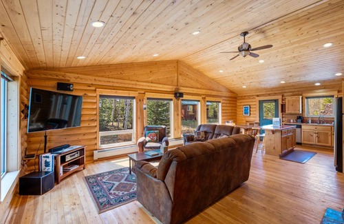Lazy Acres Cabin | 139 m² Cabin ∙ 3 bedrooms ∙ 6 guests