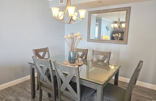 Arcadian Shores Condo | 139 m² Condo ∙ 2 bedrooms ∙ 8 guests