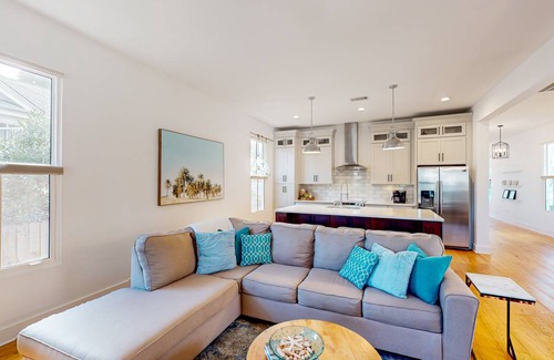 East Hill House | 139 m² House ∙ 2 bedrooms ∙ 4 guests