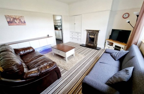 Middleton House | 139 m² House ∙ 3 bedrooms ∙ 6 guests