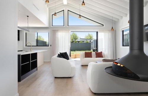 Jindabyne House | 13A Alice Street