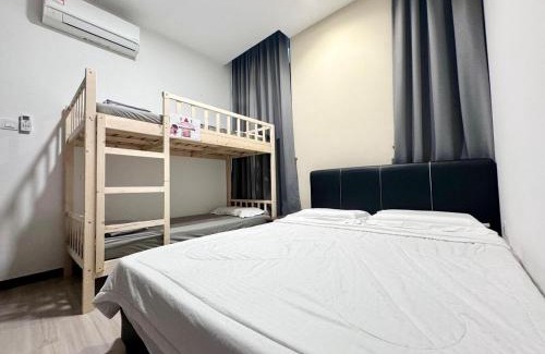 Taman Charming Apartment | 13th FL-The Podium-3R2B-Free 2 Parking-12 Pax