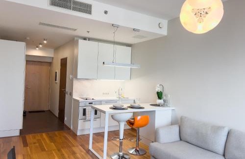 Maakri Apartment | 13th Floor Cityview Luxury