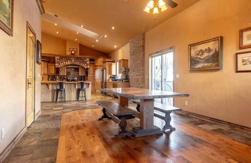 Parowan House | 14 Guests 5BR 2BA Game room and Living