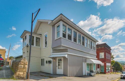 Osceola Mills Apartment | 14 Mi to Black Moshannon! Pet-Friendly Apartment