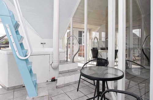 Nørre Lyngvig House | 14 person holiday home in Ringkøbing-By Traum