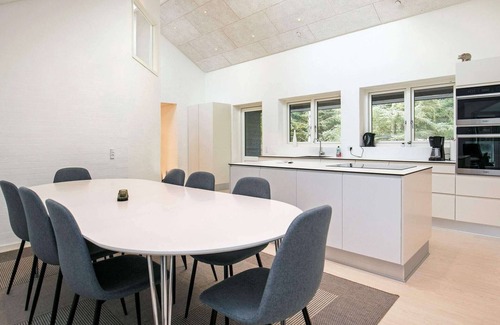 Grønhøj House | 14 person holiday home in Løkken