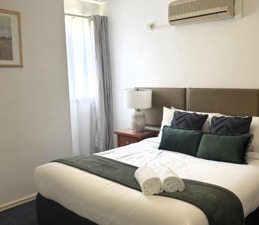 East Perth Apartment | 14 Roomy Restrelax Eastperth 2brparking