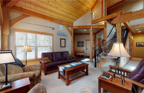 Deer Park House | 14 Splitrock Lane