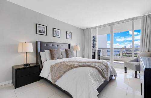 Downtown Miami Apartment | 140 m² Apartment ∙ 3 bedrooms ∙ 6 guests