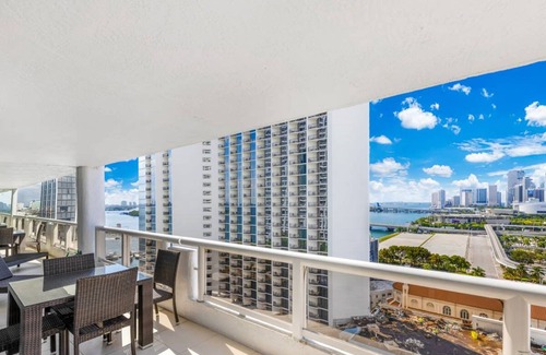 Downtown Miami Apartment | 140 m² Apartment ∙ 3 bedrooms ∙ 6 guests