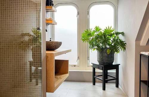 Dokkum Apartment | 140 m² Apartment ∙ 2 bedrooms ∙ 4 guests