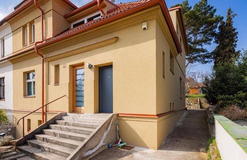 Motol Apartment | 140 m² Apartment ∙ 3 bedrooms ∙ 10 guests
