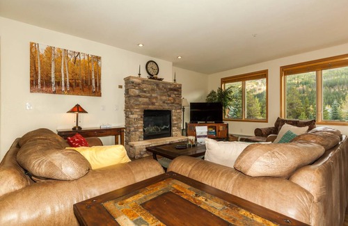 Mountain House Apartment | 140 m² Apartment ∙ 3 bedrooms ∙ 9 guests