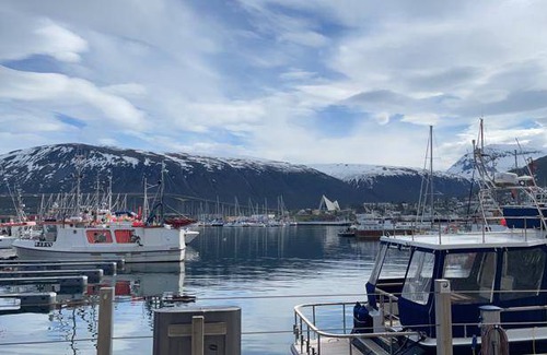 Tromso Apartment | 140 m² Apartment ∙ 4 bedrooms ∙ 14 guests