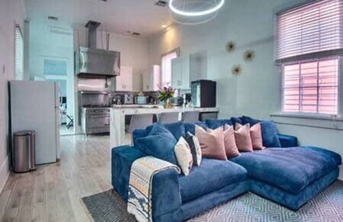 Bywater Apartment | 140 m² Apartment ∙ 5 bedrooms ∙ 11 guests