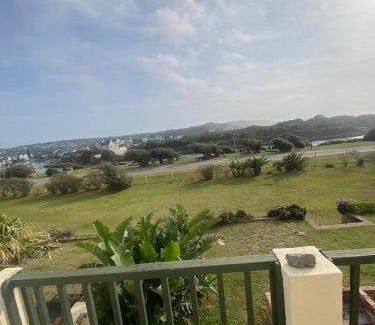 Port Alfred Apartment | 140 m² Apartment ∙ 3 bedrooms ∙ 6 guests