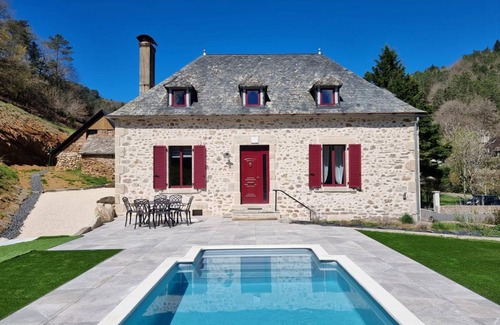Argentat House | 140 m² Gîte ∙ 3 bedrooms ∙ 6 guests