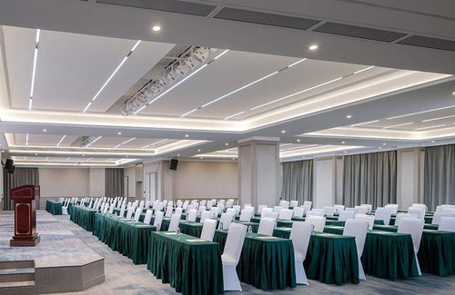 Dongfeng Hotel | 140 m² Hotel ∙ 2 bedrooms ∙ 4 guests