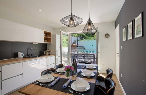 Kukljica House | 140 m² House ∙ 3 bedrooms ∙ 6 guests