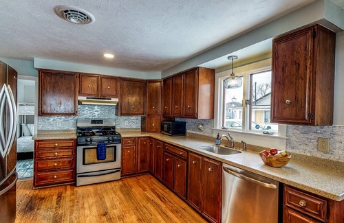 Canandaigua House | 140 m² House ∙ 3 bedrooms ∙ 8 guests