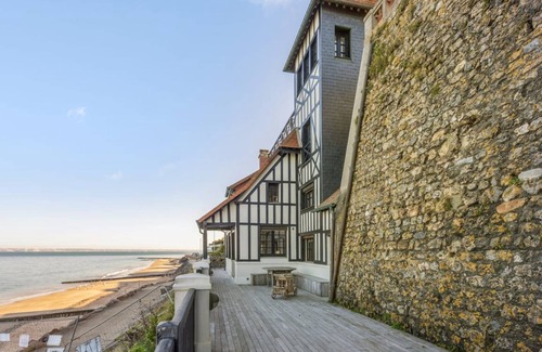 Villerville House | 140 m² House ∙ 4 bedrooms ∙ 7 guests