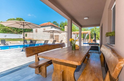 Donje Rastane House | 140 m² House ∙ 4 bedrooms ∙ 8 guests