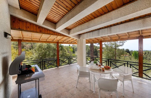 Platres Villa | 140 m² Villa ∙ 3 bedrooms ∙ 6 guests