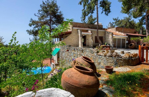 Platres Villa | 140 m² Villa ∙ 3 bedrooms ∙ 6 guests