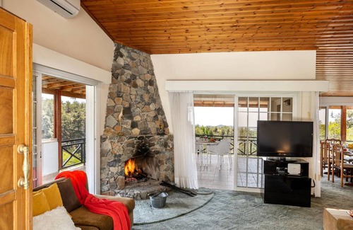 Platres Villa | 140 m² Villa ∙ 3 bedrooms ∙ 6 guests