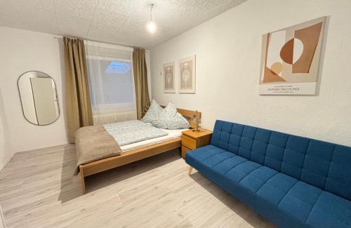 Region Hannover District Apartment | 140qm - 4 Zimmer- Parkplatz - Autobahn - blauer See - MalliBase Apartments