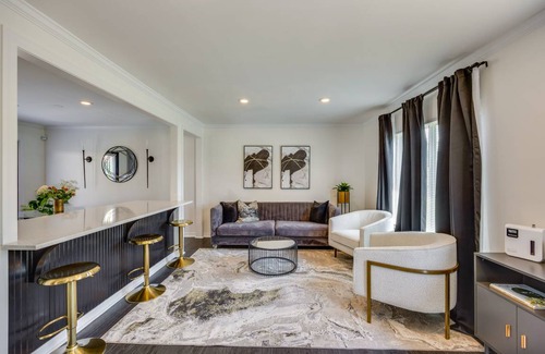 Montrose House | 141 m² House ∙ 3 bedrooms ∙ 8 guests
