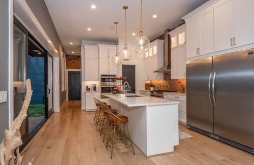Over-the-Rhine House | 1411 Elm St · Besuden House OTR