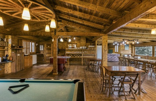 Pujals dels Pagesos House | 1416 m² House ∙ 10 bedrooms ∙ 30 guests