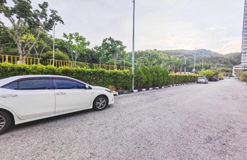 Gelugor House | 142 spacious 3storey 6BR 6bath for big family wedding birthday easy parking