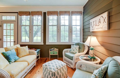 Murrells Inlet Cottage | 143 m² Cabin ∙ 2 bedrooms ∙ 4 guests