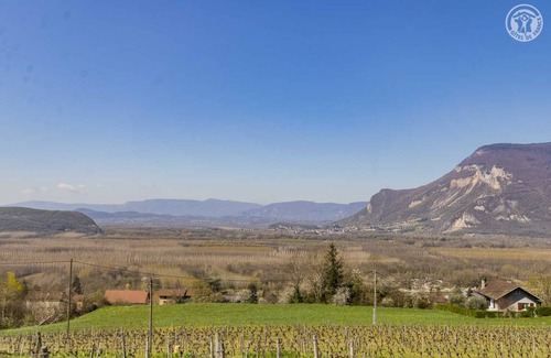 Ruffieux House | 143 m² Gîte ∙ 5 bedrooms ∙ 6 guests
