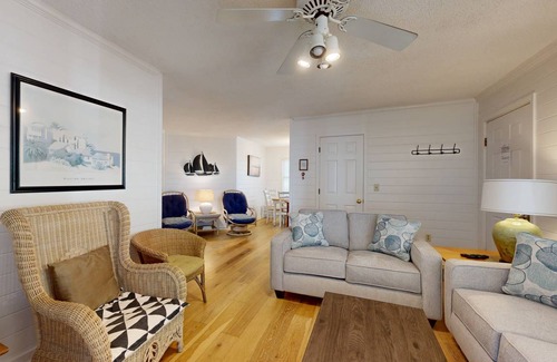 Pelican Bay House | 143 m² House ∙ 4 bedrooms ∙ 9 guests